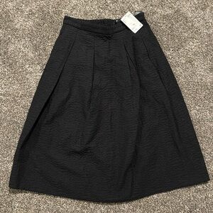 Never worn H&M black skirt